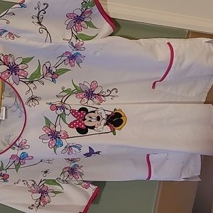 Disney scrub top 2xl